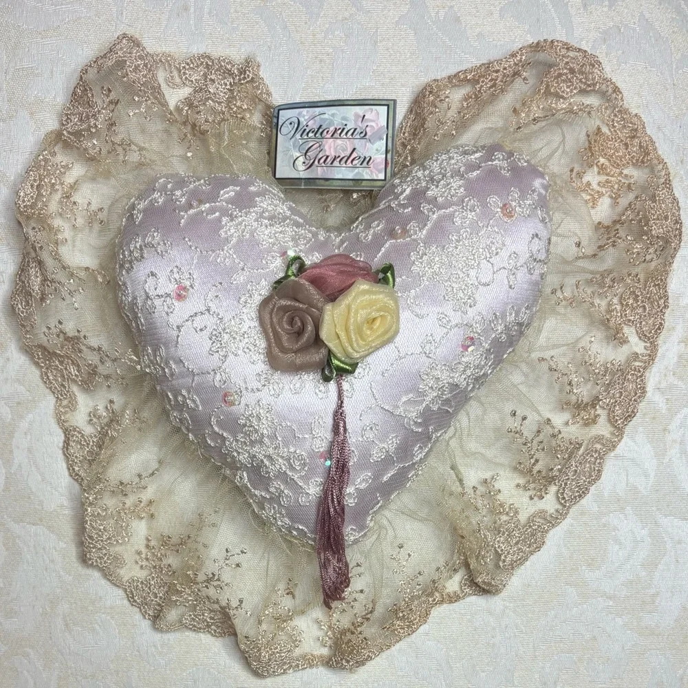 Hand Crafted santa deadstock shabby